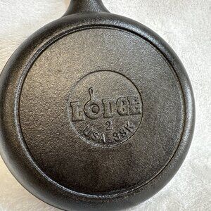 Lodge #2 Cast Iron‎ Skillet 6.5 inch Egg-in-Pan Logo 3SK